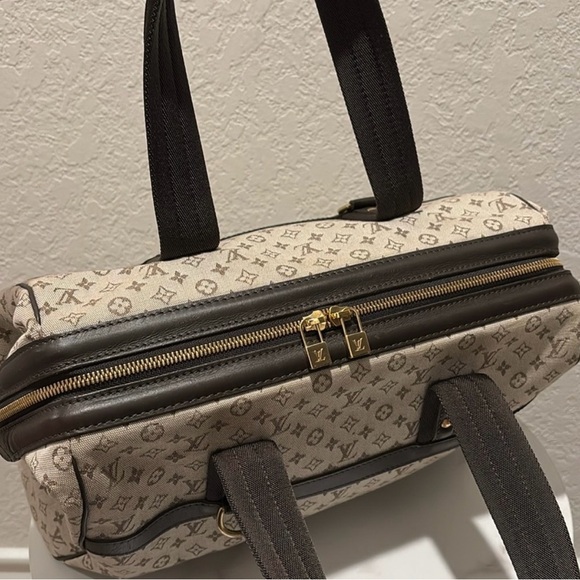 Louis Vuitton JosephineGM Brown
Monogram Hand Bag - Picture 5 of 14